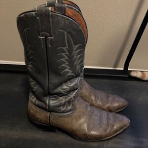 Men's boots size 11D